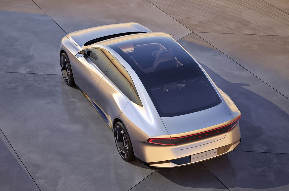 La Nissan Evo Concept est une berline familiale hybride rechargeable