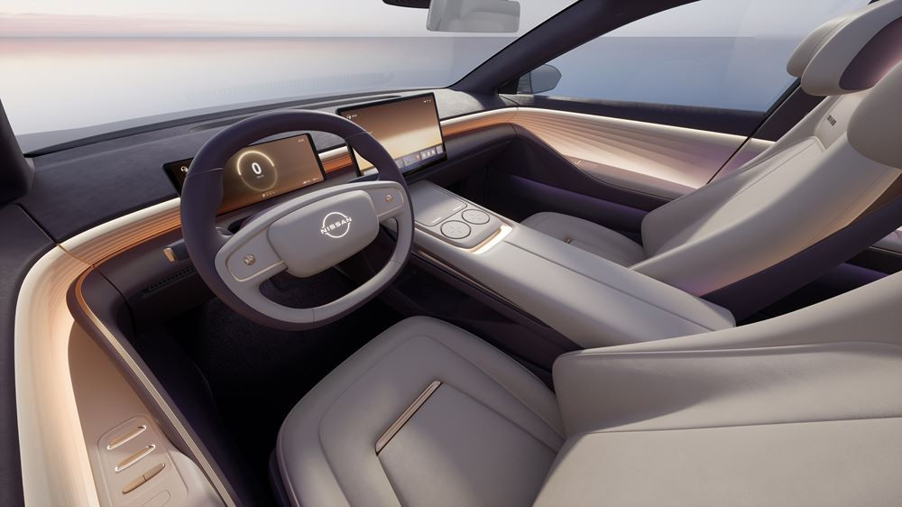 La Nissan Evo Concept est une berline familiale hybride rechargeable