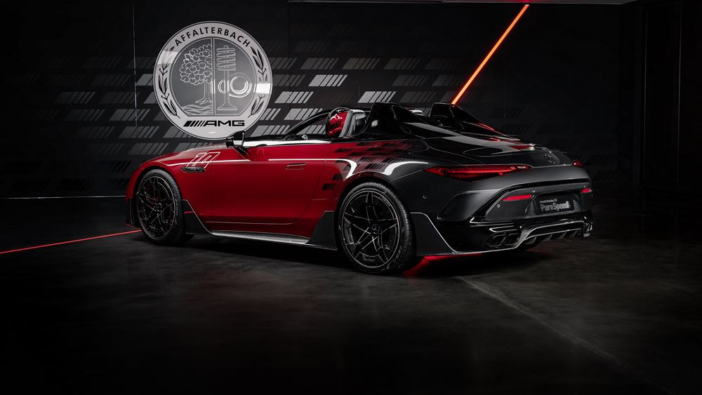 Le concept-car Mercedes-AMG PureSpeed donne un aperçu du premier modèle de la série Mythos