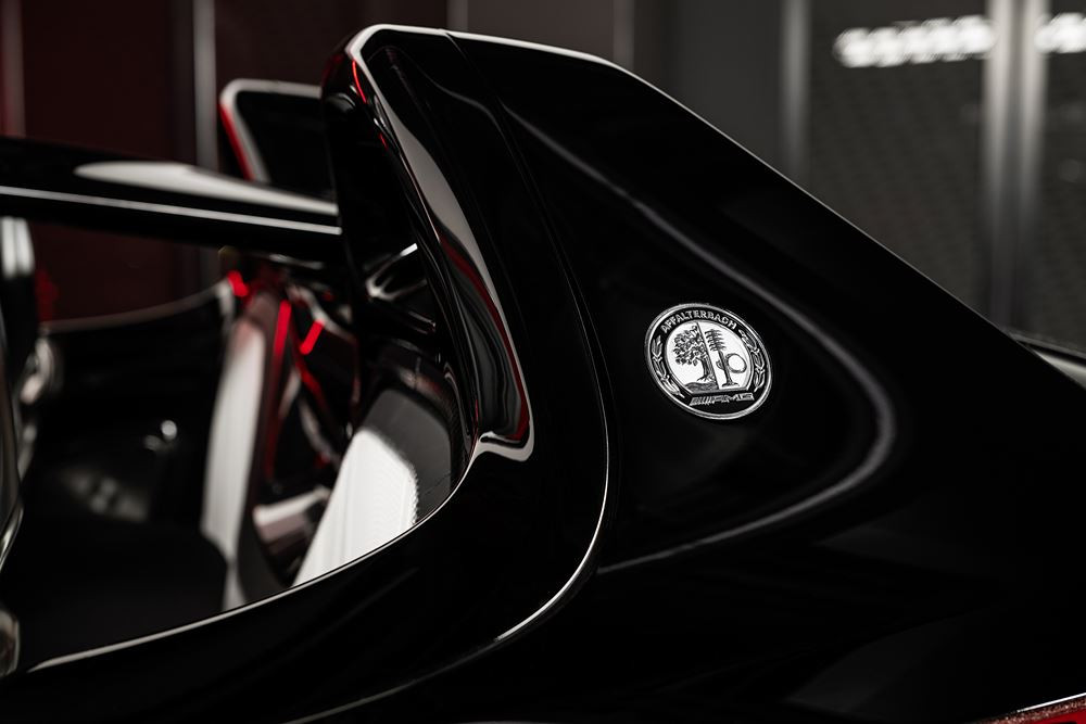 Le concept-car Mercedes-AMG PureSpeed donne un aperçu du premier modèle de la série Mythos