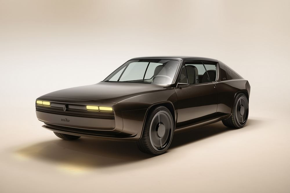 Le show-car R17 electric réinterprète le coupé sportif Renault 17 né en 1971