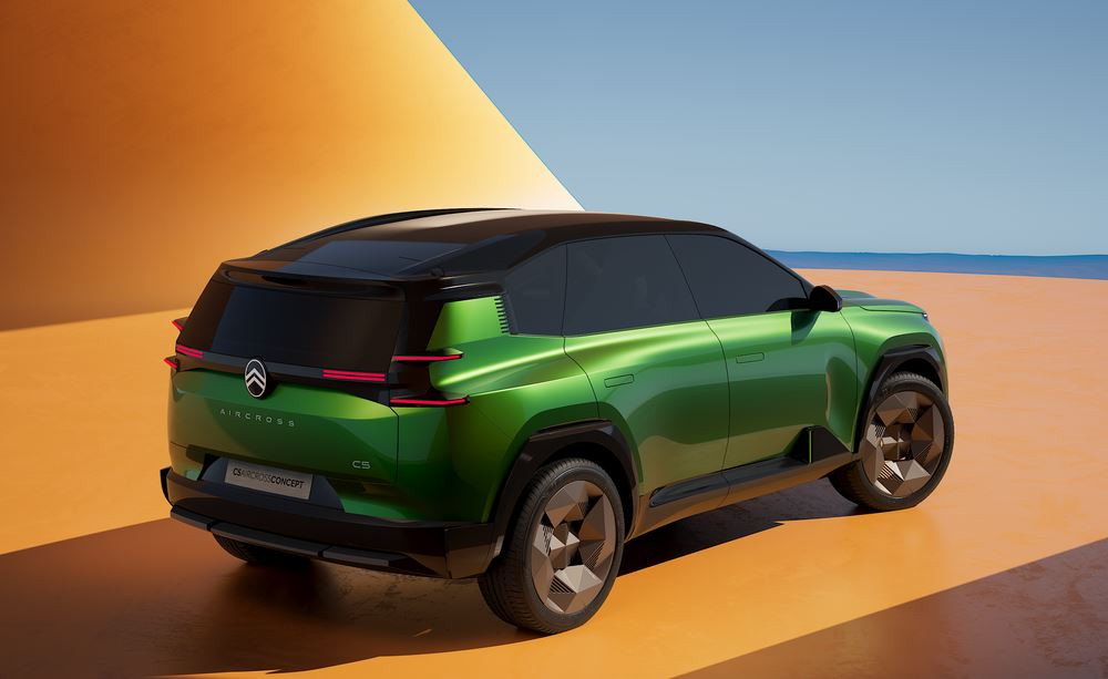 Le Citroën C5 Aircross Concept affiche un design musclé plein de caractère