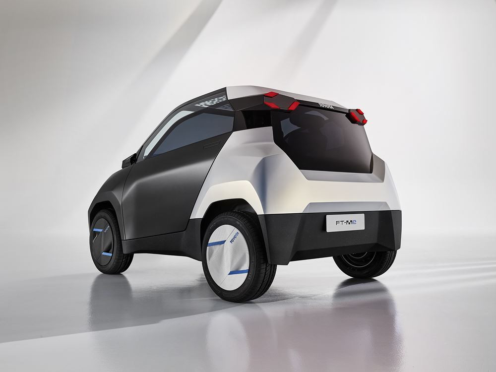 Le concept de micromobilité électrique Toyota FT-Me vise la circulation urbaine