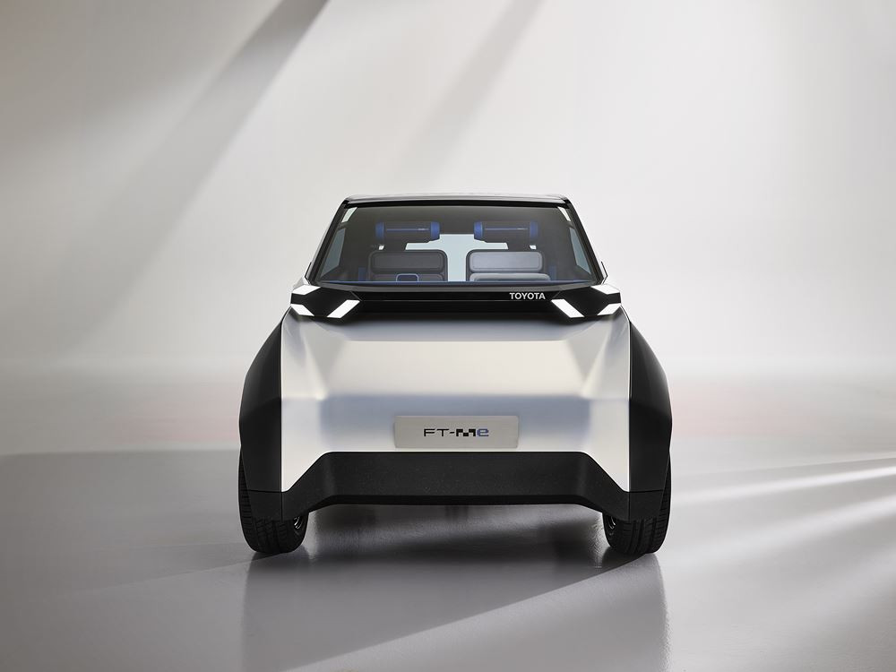 Le concept de micromobilité électrique Toyota FT-Me vise la circulation urbaine