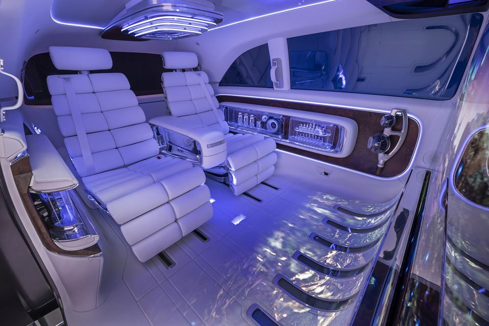 Le showcar Mercedes-Benz Vision V donne un aperçu d'un grand monospace ultra haut de gamme