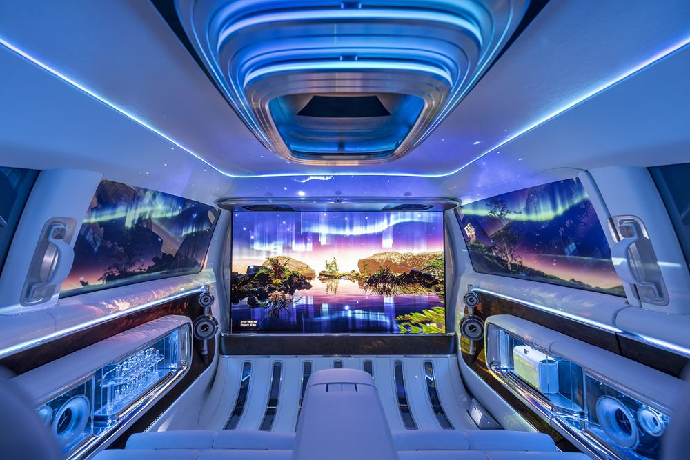 Le showcar Mercedes-Benz Vision V donne un aperçu d'un grand monospace ultra haut de gamme