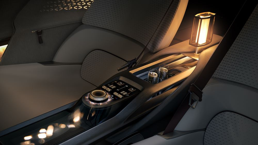 Le concept Bentley EXP 15 repose sur une architecture électrique