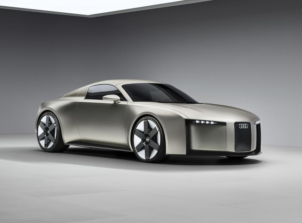 Audi Concept C : un concept de roadster biplace électrique à toit rigide rétractable