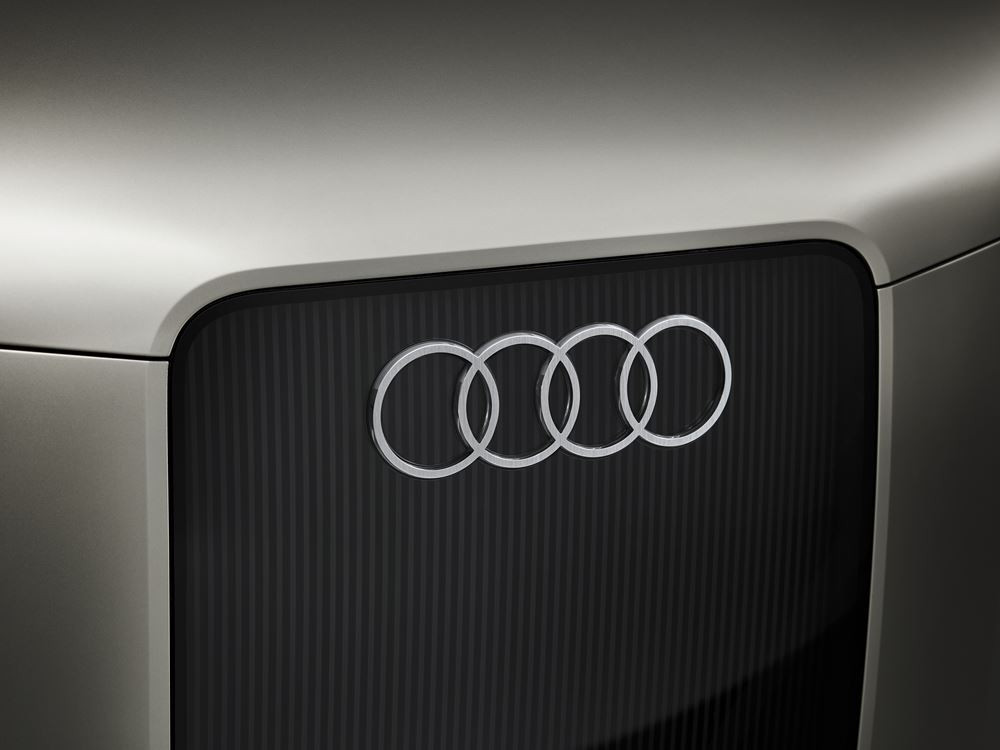 Audi Concept C : un concept de roadster biplace électrique à toit rigide rétractable