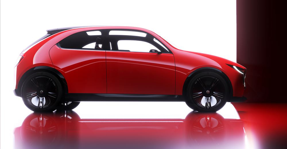 Le concept Mazda Vision X-Compact renforce le lien entre les personnes et les voitures