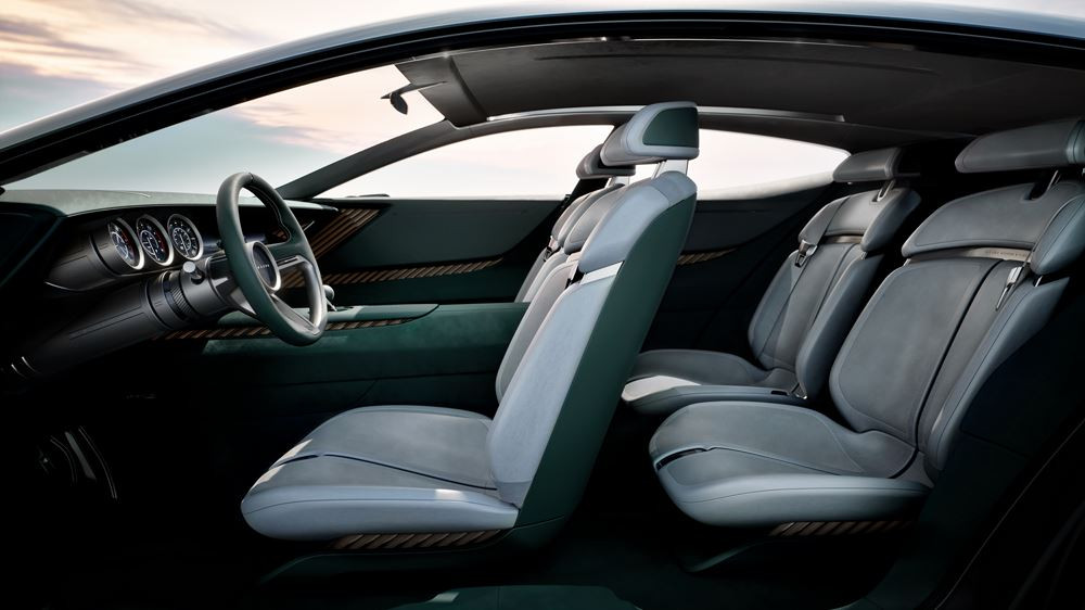 Le concept Vision X-Coupé incarne l'évolution du langage du design de Mazda