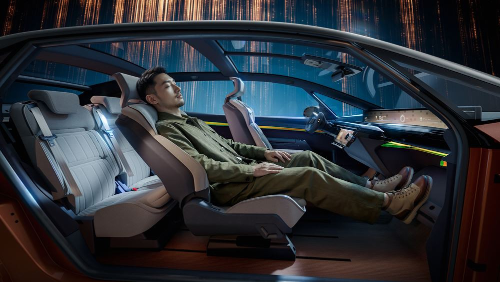 Le démonstrateur Renault R-Space Lab redéfinit les « voitures à vivre » de nouvelle génération