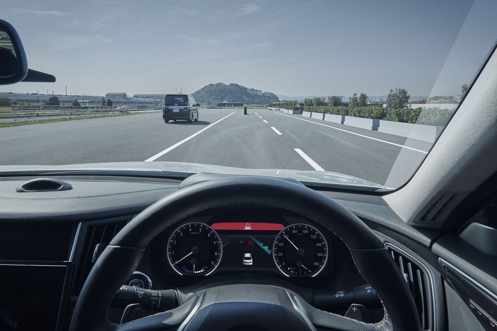 La technologie « ground truth perception » de Nissan améliore la prévention des collisions