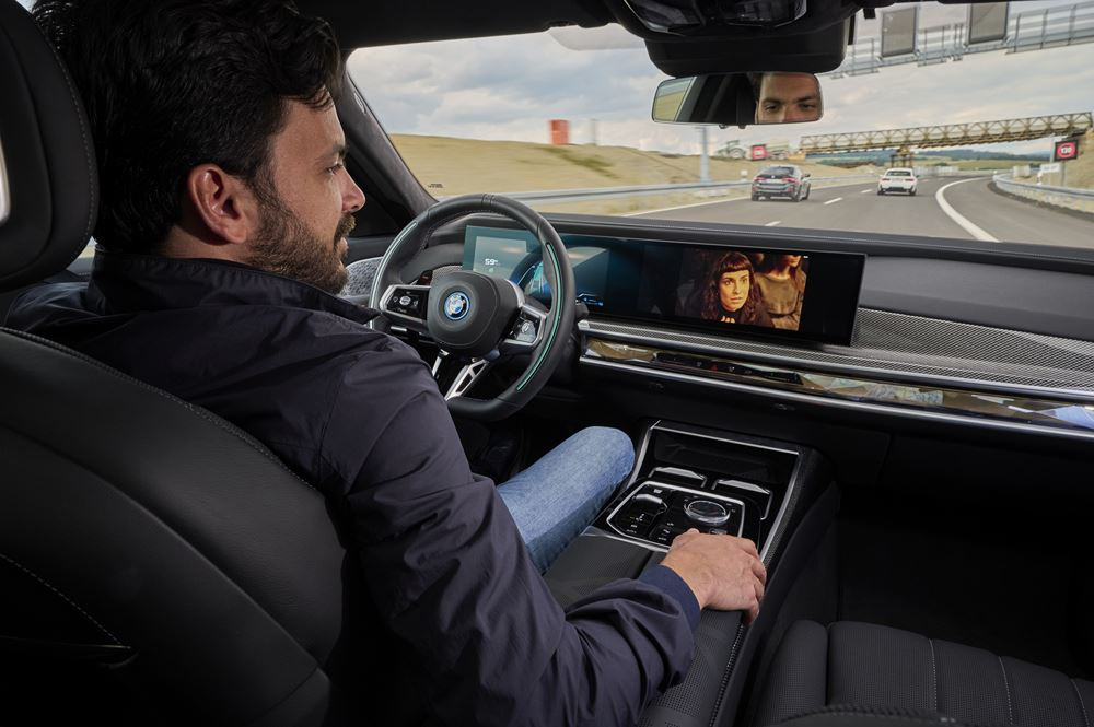 La conduite autonome de niveau 3 s'installe dans la BMW Série 7 sur les routes allemandes