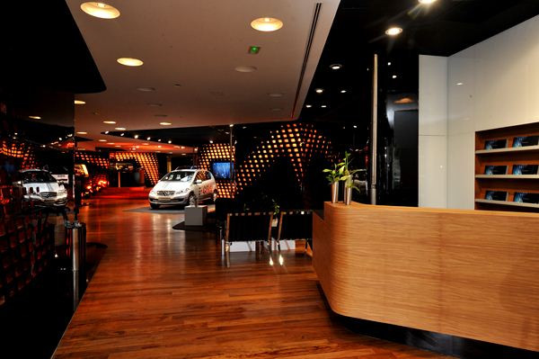 Mercedes s'offre une nouvelle vitrine sur les Champs Elysées