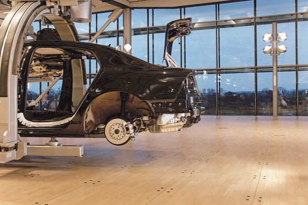 Dans les coulisses de la manufacture transparente Volkswagen de Dresde