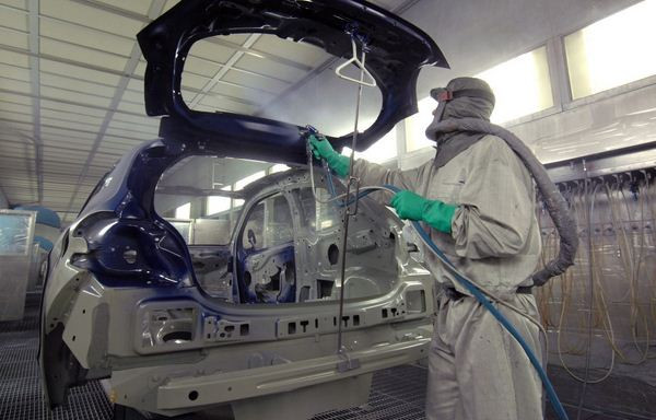 Découvrez en images le montage de la nouvelle Peugeot 208 à Poissy