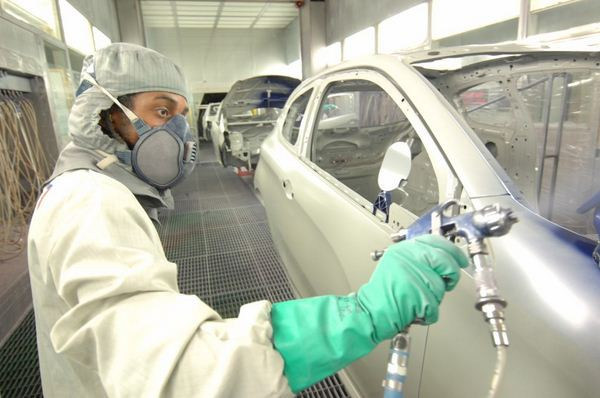 Découvrez en images le montage de la nouvelle Peugeot 208 à Poissy