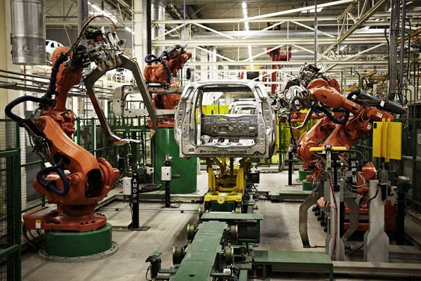 Renault-Nissan inaugure une nouvelle usine automobile marocaine à Tanger