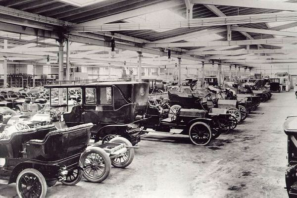 La marque Opel célèbre son cent cinquantième anniversaire