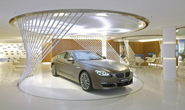 BMW ouvre son premier Concept Store à Paris