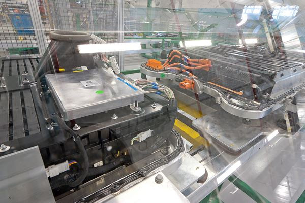 L'usine Renault de Douai monte en gamme pour fabriquer l'Espace