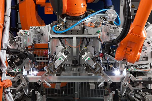 Dans les coulisses de la production de la nouvelle BMW i3 électrique