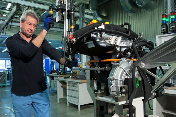 Dans les coulisses de la production de la nouvelle BMW i3 électrique