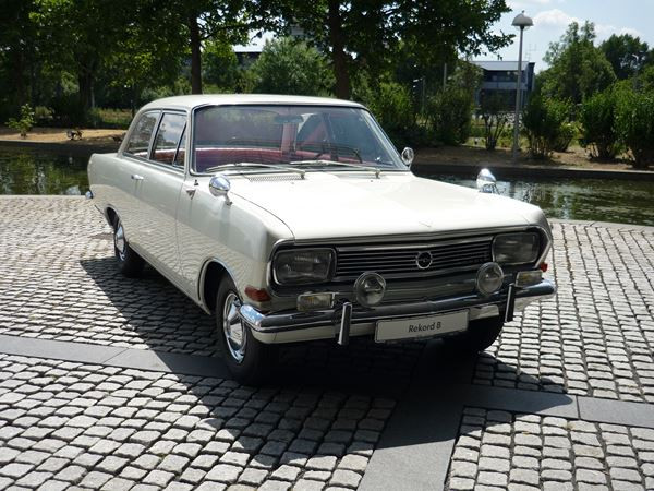 Retour sur 50 ans de design automobile Opel