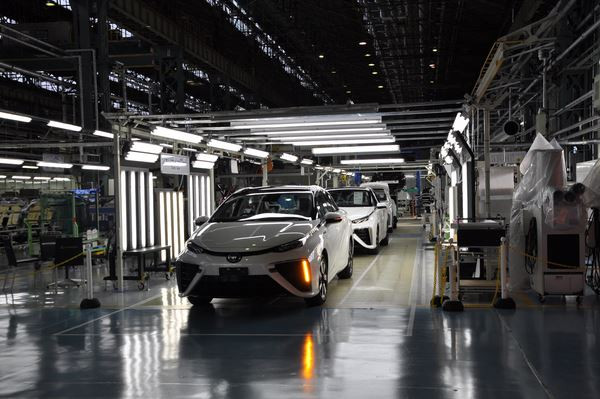 Dans les coulisses de la production de la Toyota Mirai à pile à combustible à hydrogène