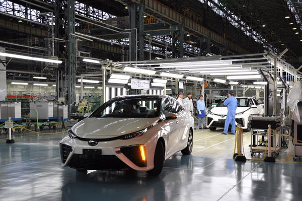Dans les coulisses de la production de la Toyota Mirai à pile à combustible à hydrogène