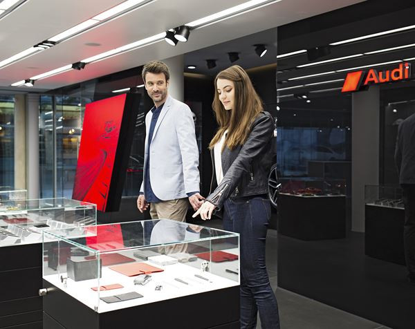 Le concept Audi City permet de présenter la gamme Audi dans un format digital