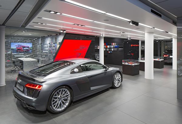 Le concept Audi City permet de présenter la gamme Audi dans un format digital