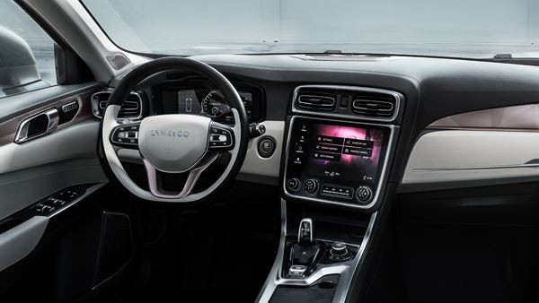 La nouvelle marque automobile LYNK & CO réinvente l'achat automobile