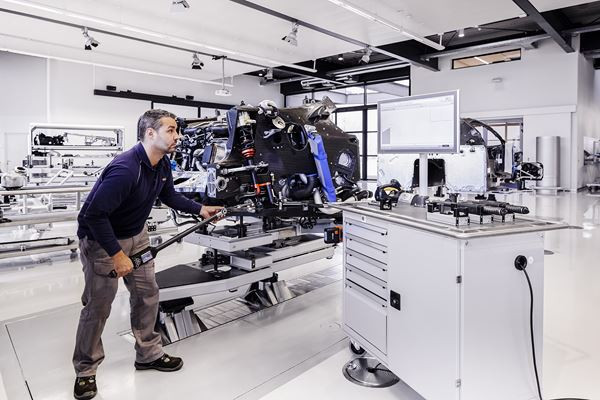 Visite au sein de l’atelier de production de la Bugatti Chiron
