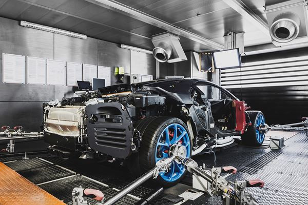 Visite au sein de l’atelier de production de la Bugatti Chiron