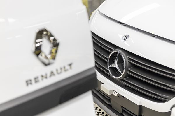 L’usine Renault de Maubeuge voit défiler plusieurs modèles de marques différentes