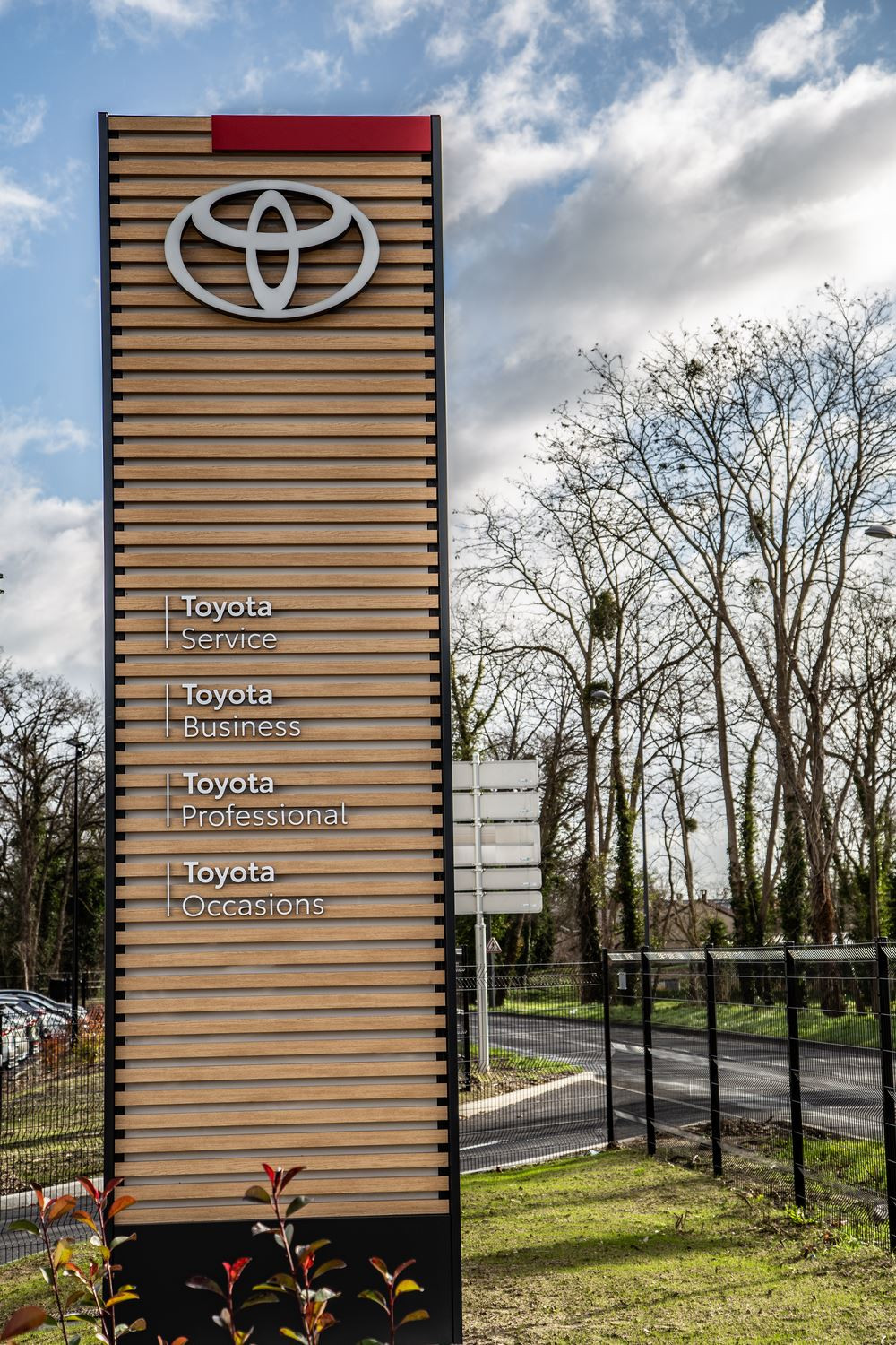 Le réseau de distribution Toyota adopte une nouvelle identité visuelle