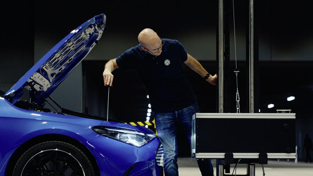Le centre d'essais d'éclairage de Mercedes-Benz permet de tester les systèmes de phares