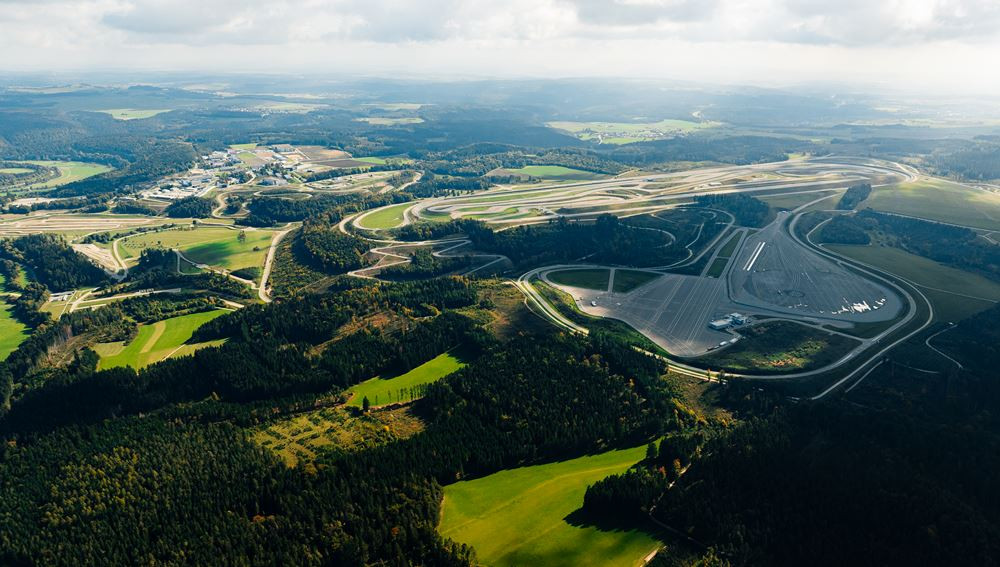 Le terrain d'essai Mercedes-Benz d'Immendingen comprend 86 kilomètres de pistes