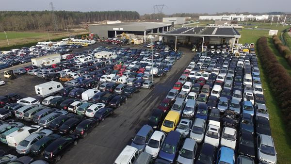 Les centres de recyclage valorisent plus de 95% de la masse de chaque véhicule