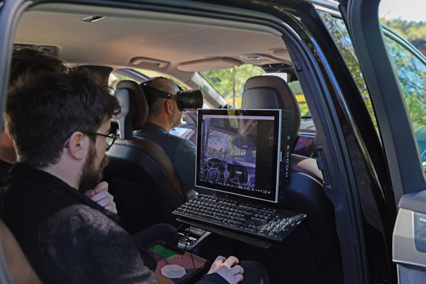 Une application de réalité mixte dédiée au développement automobile