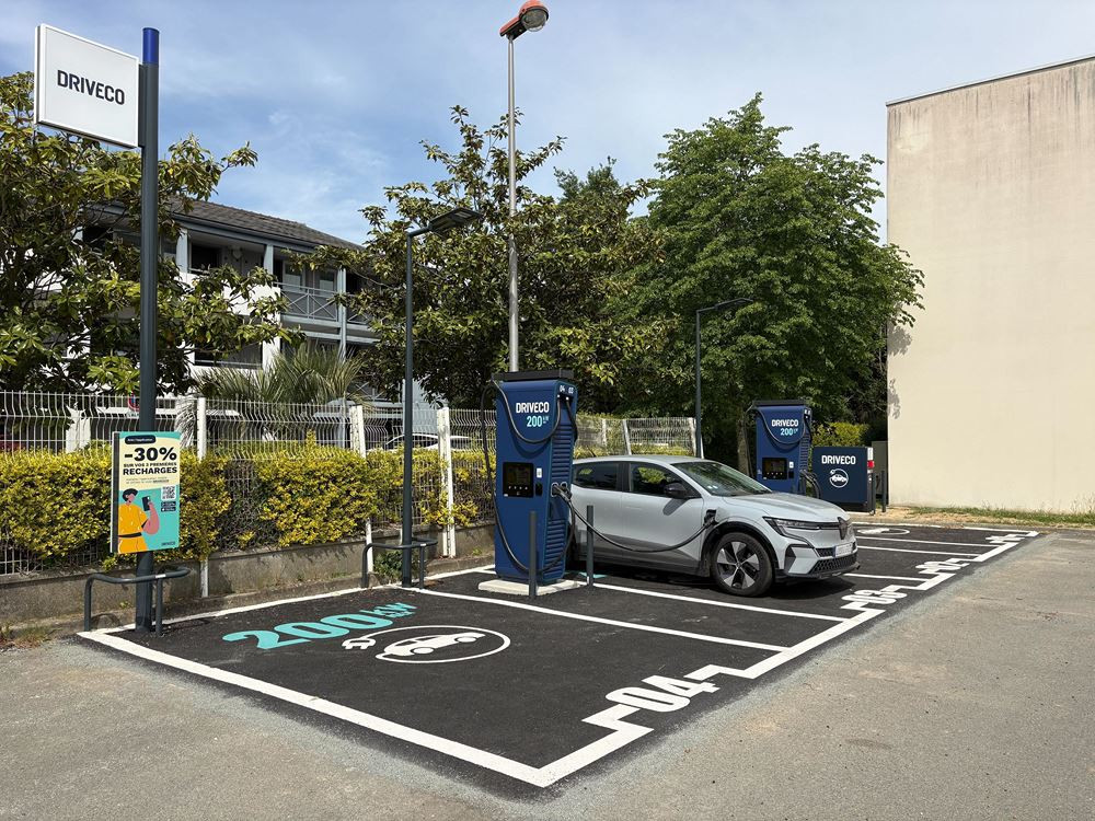 Les gros rouleurs peuvent économiser 200 euros par mois environ en carburant en passant à la voiture électrique