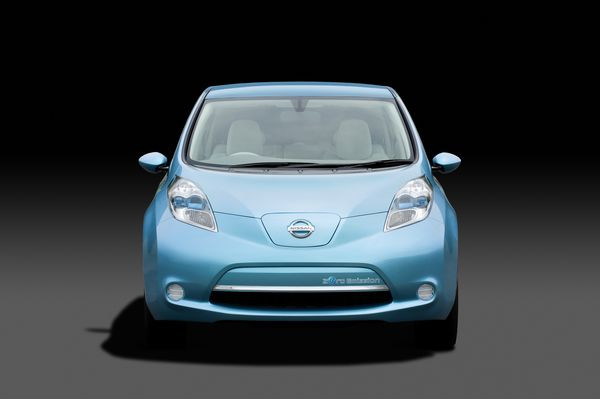 Nissan dévoile la voiture électrique Leaf