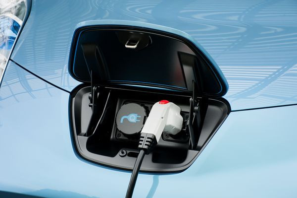 Nissan dévoile la voiture électrique Leaf