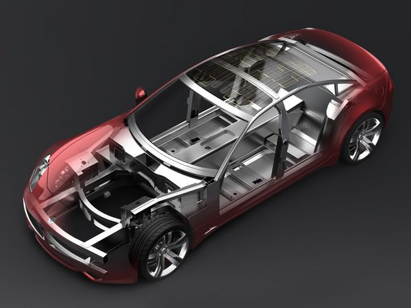 Premiers tours de roues pour la Fisker Karma hybride rechargeable à Monterey le 15 août