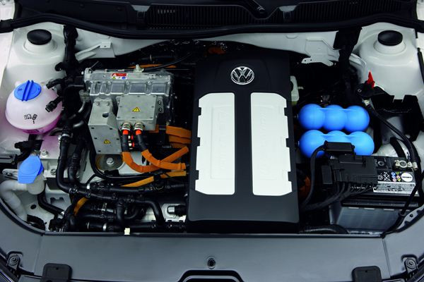 Volkswagen présente la Lavida blue-e-motion électrique