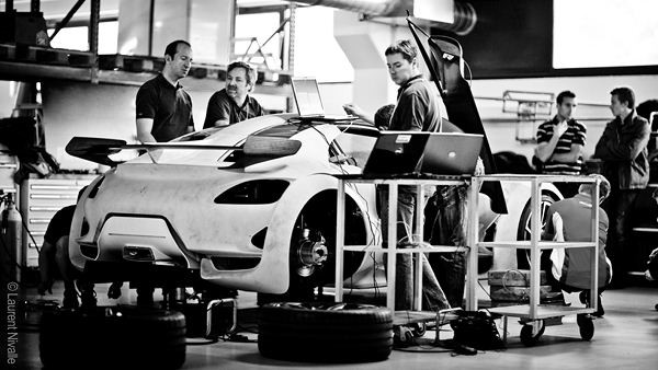 Le concept Citroën Survolt se transforme en voiture de course électrique