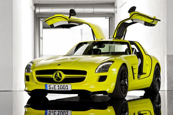 Mercedes développe un prototype électrique de voiture ultra sportive
