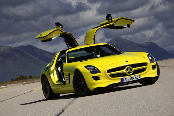Mercedes développe un prototype électrique de voiture ultra sportive